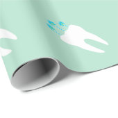 蝋燭が付いているお祝いの歯 ラッピングペーパー (ロールコーナー)