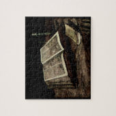 蝋燭が付いている聖書の本-ゴッホを開けて下さい ジグソーパズル (縦)