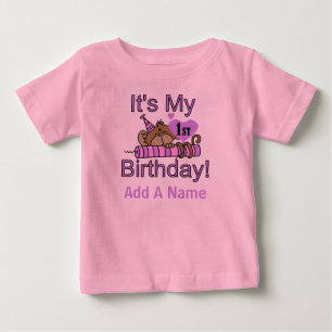 蝋燭の第1誕生日のTシャツを持つ猿 ベビーTシャツ
