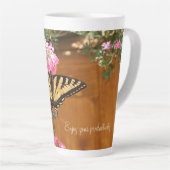 蝶々の写真と花 カフェラテマグ (右アングル)