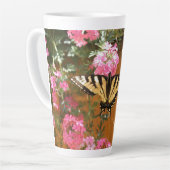 蝶々の写真と花 カフェラテマグ (左アングル)