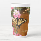 蝶々の写真と花 カフェラテマグ (正面)