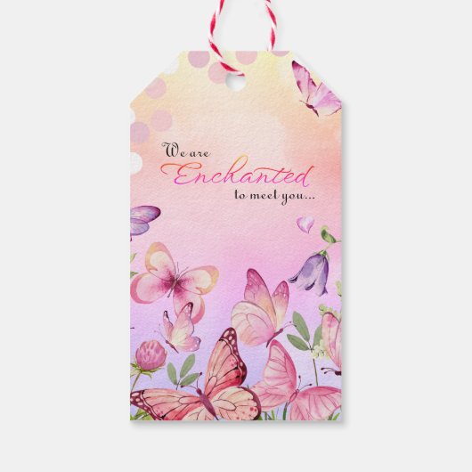 蝶々の赤ちゃんシャワーに会えて魅了されている ギフトタグ (裏面)
