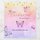 蝶々の赤ちゃんシャワーに会えて魅了されている ワインラベル (シングルラベル)