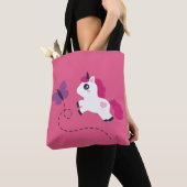 蝶々を描いたかわいい白い一角獣 トートバッグ (クローズアップ)