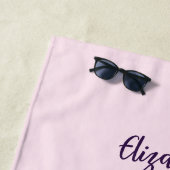 蝶々ピンクの紫色の花 ビーチタオル (インサイチュ)