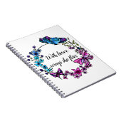 蝶および花のリースのカスタムな引用文 ノートブック (右側)