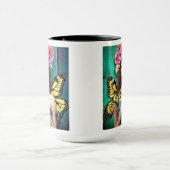 蝶かわいらしと花を持つ少女 マグカップ (中央)