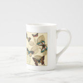 蝶がに浮か葉ぶ ボーンチャイナマグカップ (右)