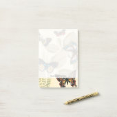 蝶がに浮か葉ぶ ポストイット (デスク上)