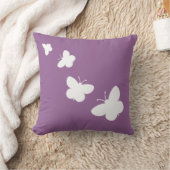 蝶が付いているラベンダーの装飾用クッション クッション (ブランケット)