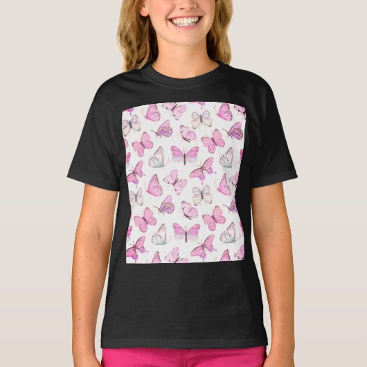 蝶が柔らかい雰囲気を持つ Tシャツ (正面)