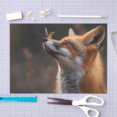 蝶が鼻に座っているかわいいキツネ 薄葉紙 (クラフト)