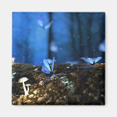 蝶とキノコを持つ魔法の妖精の森 マグネット (正面)