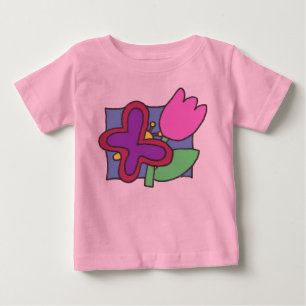 蝶とチューリップのカラフルな子供の絵 ベビーTシャツ