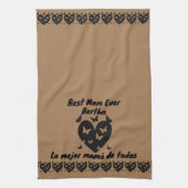 蝶とハートの名前をカスタムする、バイリンガルブラウン キッチンタオル (縦)