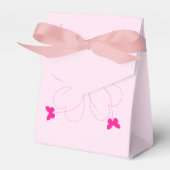 蝶とピンクのギフトボックス フェイバーボックス (正面サイド)