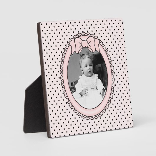 蝶とピンクの楕円形のカスタマイズフレーム – あなたの写真と フォトプラーク (正面)