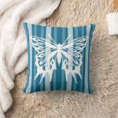 蝶と暗いビクトリアンストライプセリュリアの クッション (ブランケット)