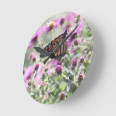 蝶と紫の草花 ラウンド壁時計 (傾斜)