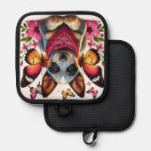 蝶と花に囲まれたヒエラーパピー 鍋敷き (正面/裏面)