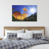 蝶のクローズアップ、羽ばたき キャンバスプリント (インサイチュ (寝室))