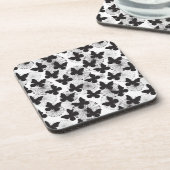 蝶のパターン コースター (左側)