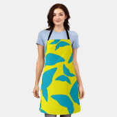 蝶の明るい折衷的キはっきりしたッチン エプロン (着用した状態)