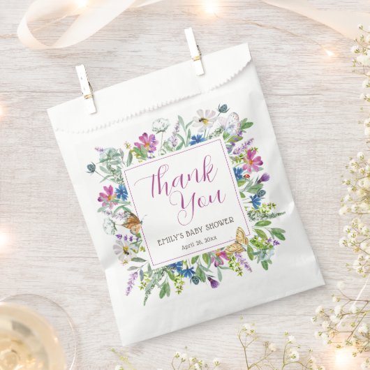 蝶の春ワイルドフラワーベビーシャワーサイン フェイバーバッグ (クリップ留めされた状態)