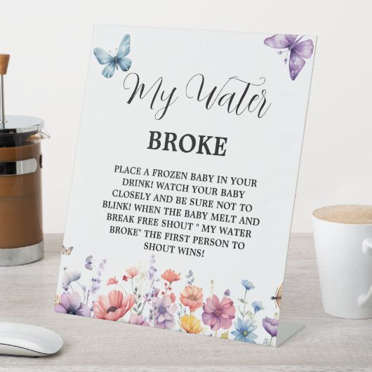 蝶の水が赤ちゃんシャワーのゲームサインを破った 台座サイン (インサイチュ)