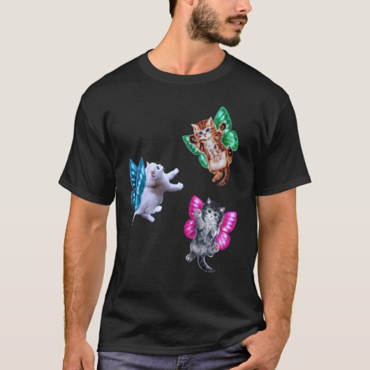 蝶の羽を持つ空飛ぶ妖精の子猫たち、かわいいファンタジーキャット Tシャツ (正面)