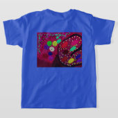 蝶の花を咲かせるローズツリー Tシャツ (レイダウン裏面)