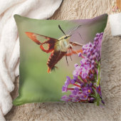 蝶の茂みの上のハミングバード蛾 クッション (ブランケット)