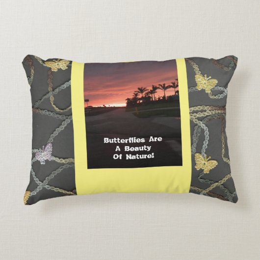 蝶は美しい アクセントクッション (正面)