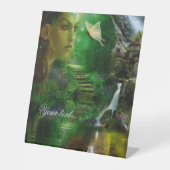 蝶は自由に飛べる 台座サイン (正面)