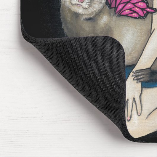 "蝶を持つフェレットによって"はマウスパッドが飛びます マウスパッド (コーナー)