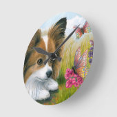 蝶を持つ犬123のPapillon犬 ラウンド壁時計 (傾斜)