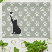 蝶を追いかける可愛い肉柄の猫 キッチンタオル (折り畳み)