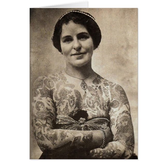 蝶入れ墨の女の子 (正面)