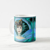 蝶帽子を身に着けているスタイリッシュな妖精が付いているマグ コーヒーマグカップ (正面左)