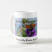 蝶目は襲うのを見ています コーヒーマグカップ (正面左)