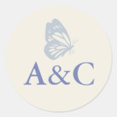 蝶結婚のクリームと青とのイニシャル ラウンドシール (正面)