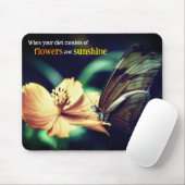 蝶食べ物を与えの花 マウスパッド (マウス)