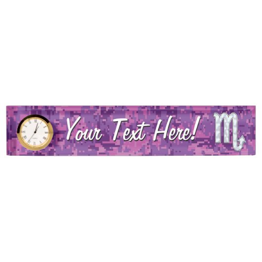 蠍座〔占星術の〕十二宮図シンボルのピンクデジタルカモフラージュ デスクネームプレート (正面)