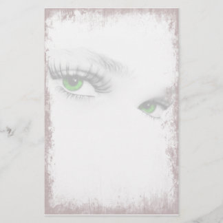 血によって罵倒される静止した 便箋