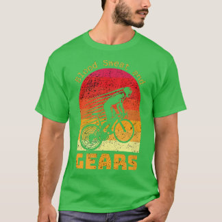 血の汗とギアタフサイクリングラブ自転車R Tシャツ