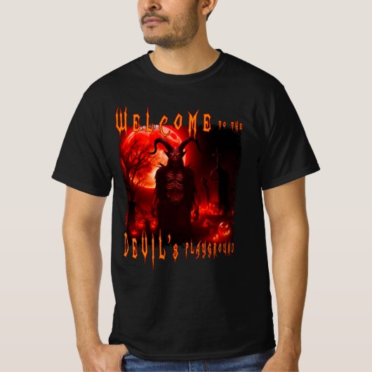 血の赤い月と夜の墓地の悪魔サタン Tシャツ (正面)