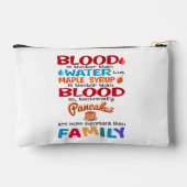 血は水より厚いがメープルシロップは アクセサリーポーチ (裏面)