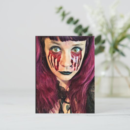 血を流す ポストカード (スタンド正面)