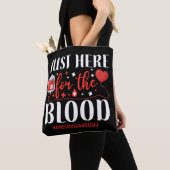 血液のためにここにいる静脈切開術 トートバッグ (クローズアップ)